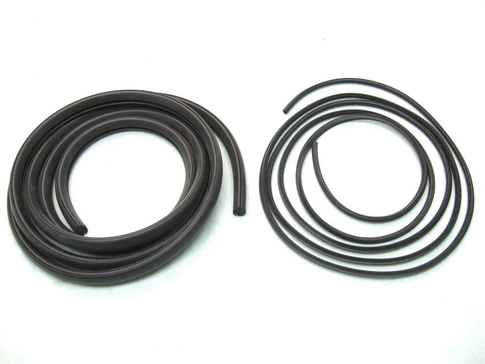 FC-D4031 - Windshield Seal - Windshield