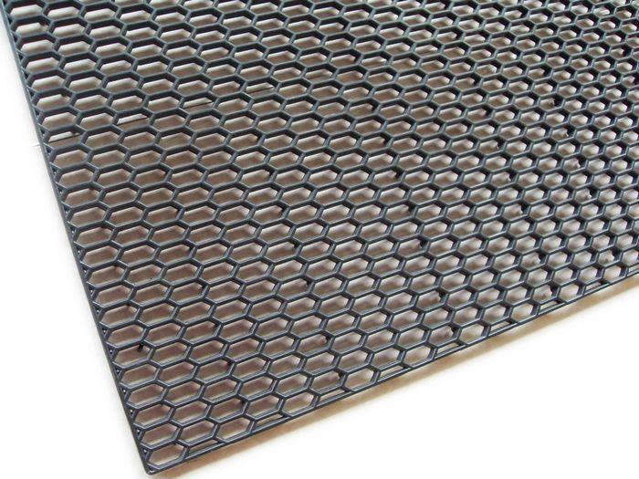 Kunststof Racegaas ABS zwart - HEX Fine 18x7mm - 120x30cm