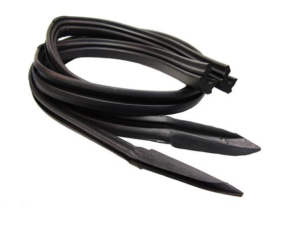 Hardtop roof rail weatherstrip