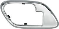 dörrhandtag inre 1995-02 GM C/K PICKUP TRUCK / SPORT UTILITY INNER DOOR HANDLE BEZEL W/O LOCK HOLE - CHROME; LH