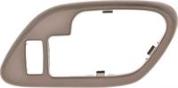 dörrhandtag inre 1995-02 GM C/K PICKUP TRUCK / SPORT UTILITY INNER DOOR HANDLE BEZEL W/ LOCK HOLE - BROWN; RH