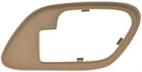 dörrhandtag inre 1995-02 GM C/K PICKUP TRUCK / SPORT UTILITY INNER DOOR HANDLE BEZEL W/O LOCK HOLE - BEIGE; RH